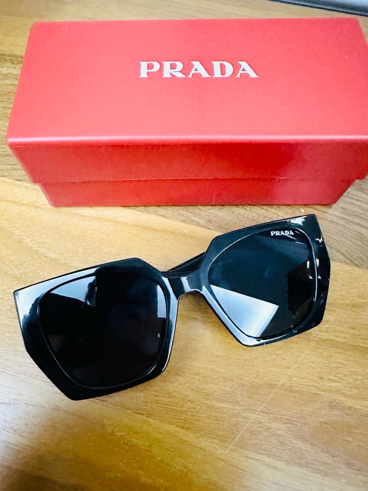 Prada Siyah  Kadın Güneş Gözlüğü Prada kutulu - Görsel 3