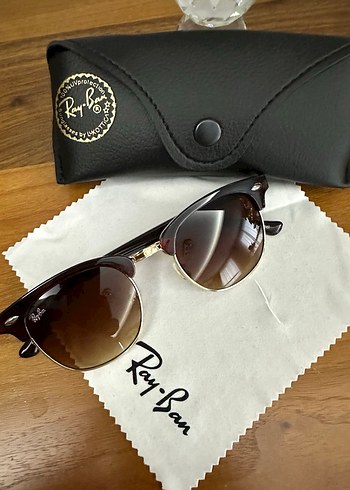 Ray Ban unisex Club Master modeli güneş gözlüğü - Görsel 3