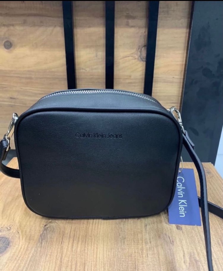 Calvin Klein Jeans Siyah Deri Kadın Çapraz Çanta - Görsel 3