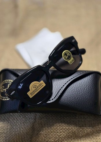 Ray Ban