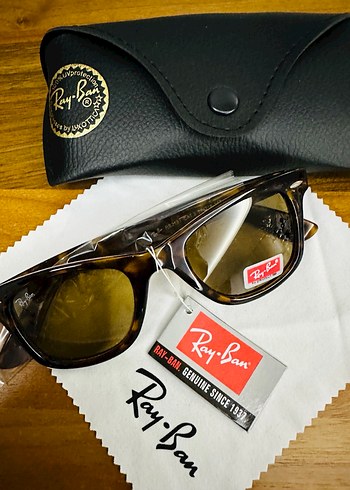 Ray Ban