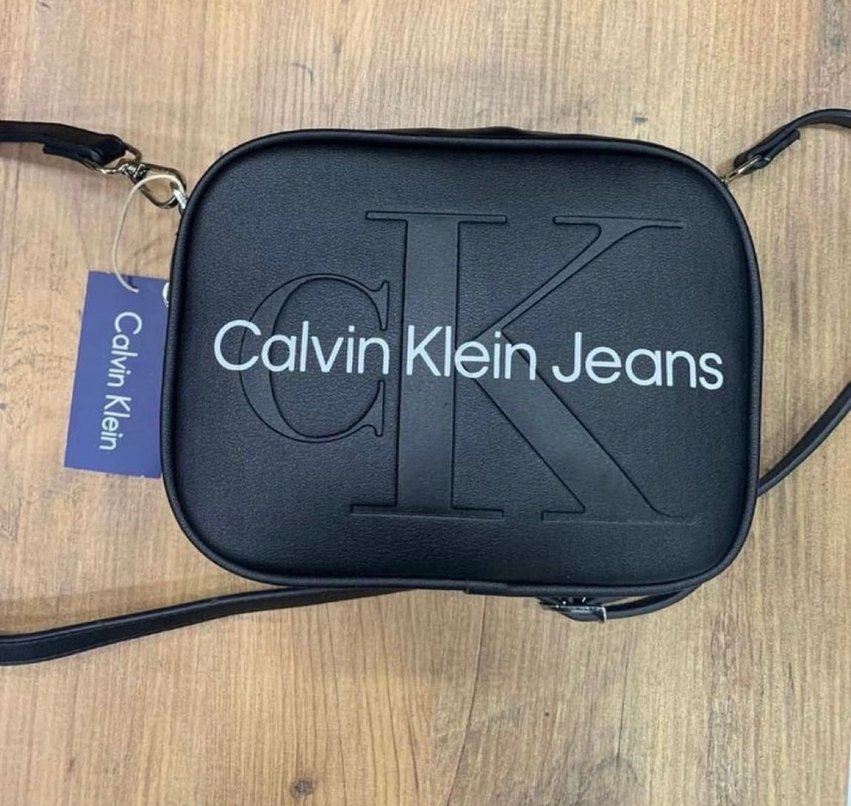Calvin Klein Siyah Çapraz Çanta — görsel 3/4