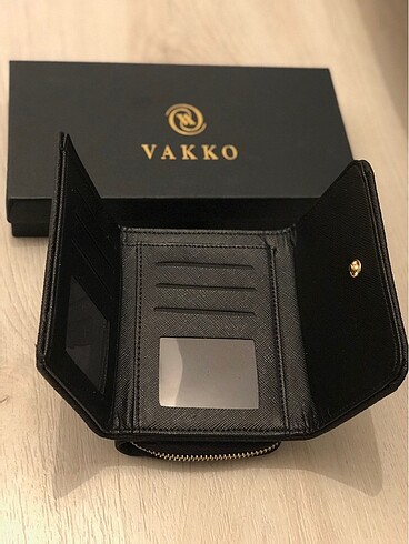  Beden siyah Renk Vakko yeni sıfır kutulu cüzdan