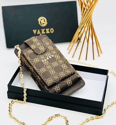 Vakko yeni telefonluk ve çanta