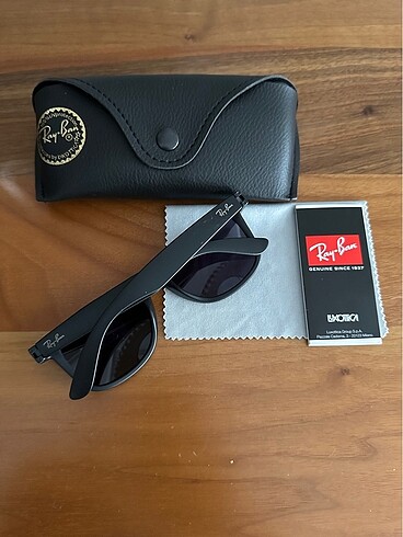  Beden Ray Ban unisex wayfarer parlak siyah eğimli