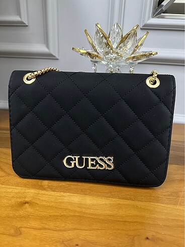 Guess yeni trend çanta