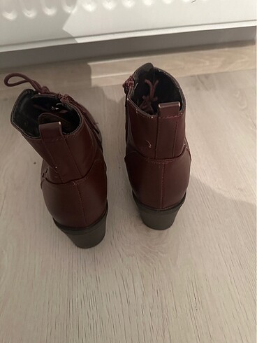38 Beden 38 numara hakiki deri bordo bot