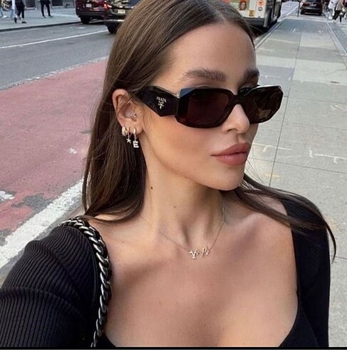 Prada Uv 400 filtre korumalı Prada kutu hediyeli gözlük