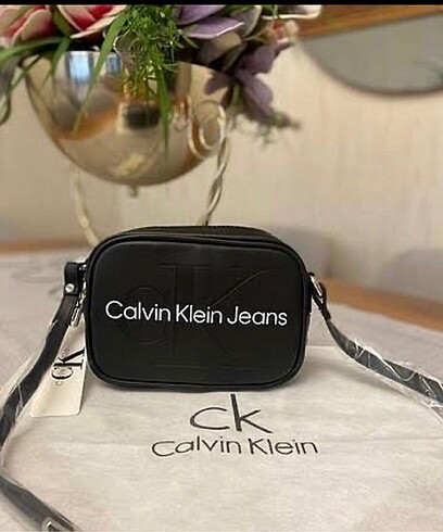 Calvin Klein Calvin klein askılı omuz çapraz çanta