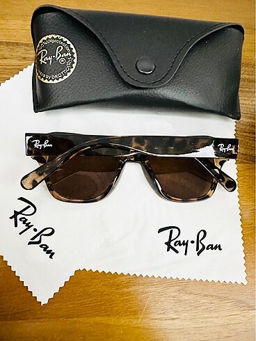 Beden Ray Ban unisex leopar güneş gözlüğü