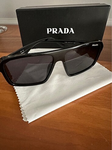 Prada Prada yeni Prada kutu hediyeli güneş gözlüğü