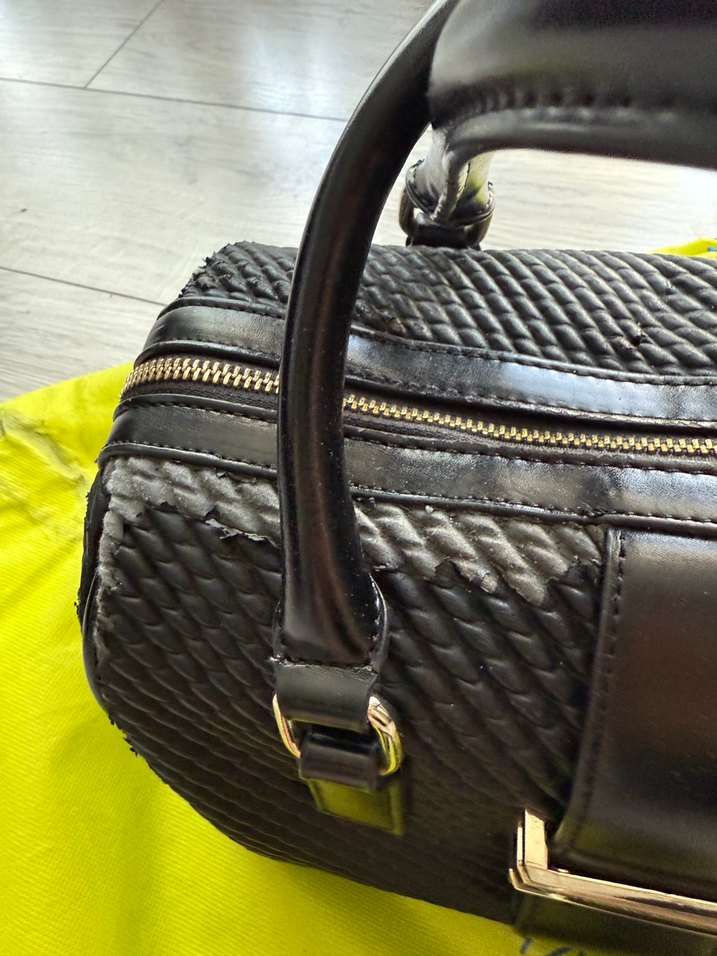 Versace Siyah Tokalı Yılan Desenli Kadın Çanta - Görsel 4