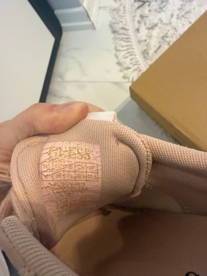 Guess Ayakkabı - Görsel 3