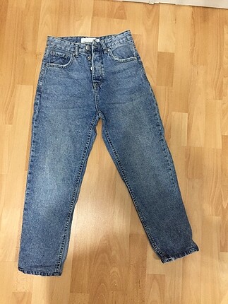 34 Beden Stradivarius jean