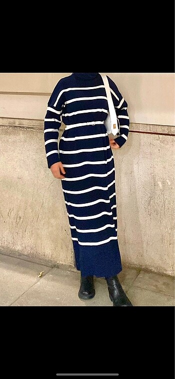 Lacivert çizgili triko elbise