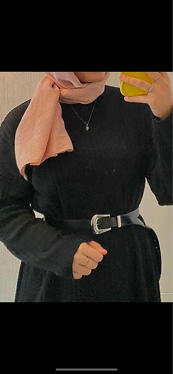 Siyah triko elbise
