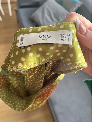 34 Beden MANGO SATEN ETEK