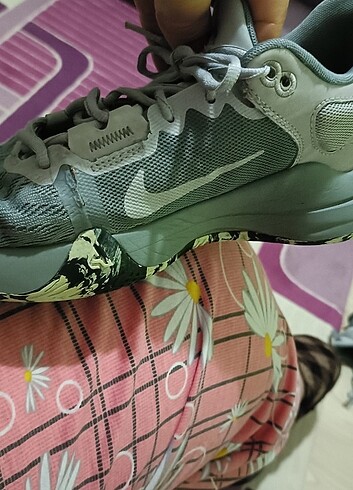 41 Beden gri Renk Nike Basketbol Ayakkabısı...