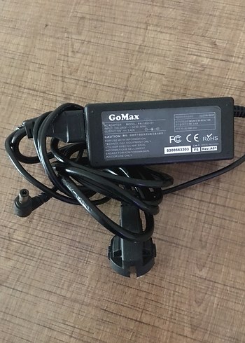 Camel Renkli GoMax 19V 3.4A Adaptör - Görsel 2