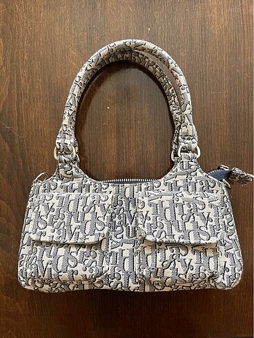 Stradivarius Yazılı Çanta