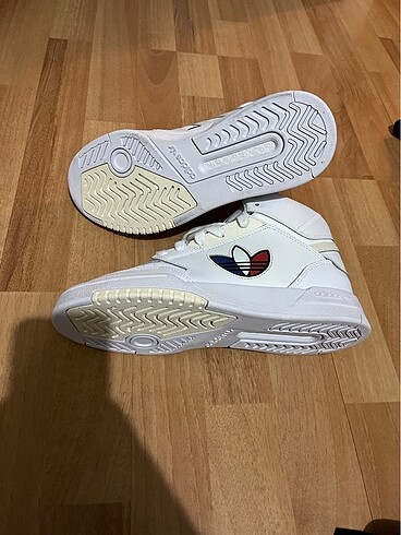40 Beden Adidas Spor Ayakkabi