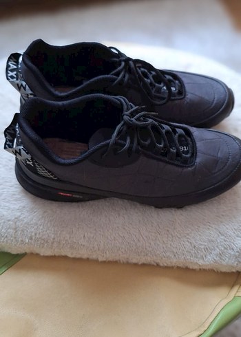 Carrano Gri Havalı Tabanlı Sneaker - Görsel 4