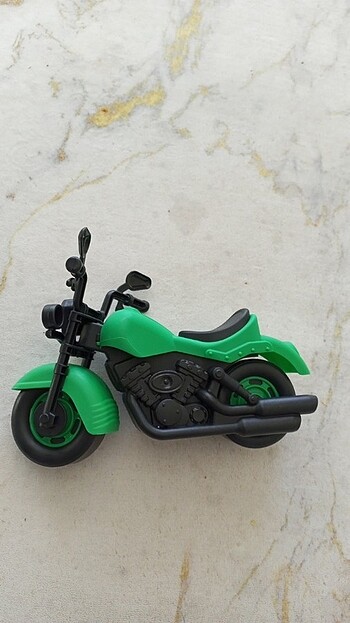Oyuncak motor