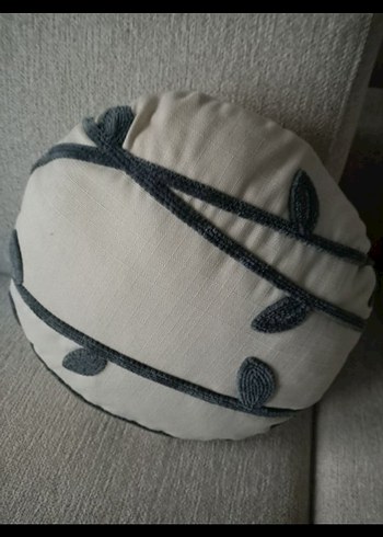 Gri Nakışlı Modern Dekoratif Yastık - Görsel 2