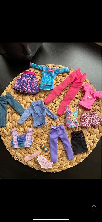 Barbie kıyafetleri