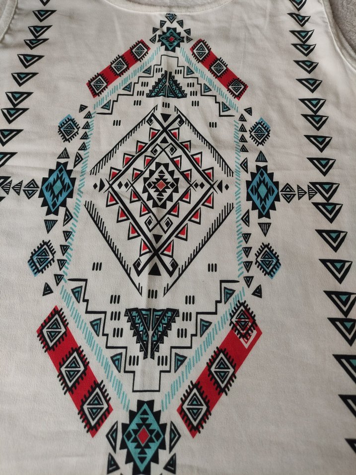 Kolsuz desenli bluz. - Görsel 2