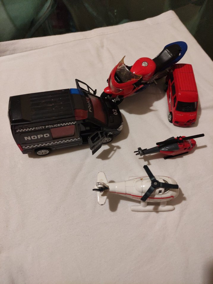 Renkli Oyuncak Araç Seti - Görsel 3