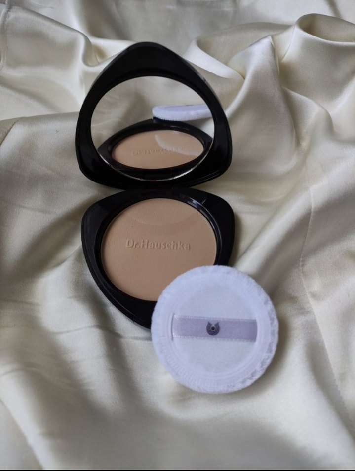 Dr.Hauschka Siyah Compact Pudra - Görsel 2