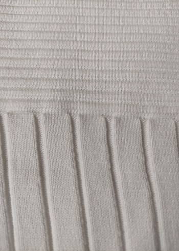 V Yaka Beyaz Triko Kadın Atlet - Görsel 2