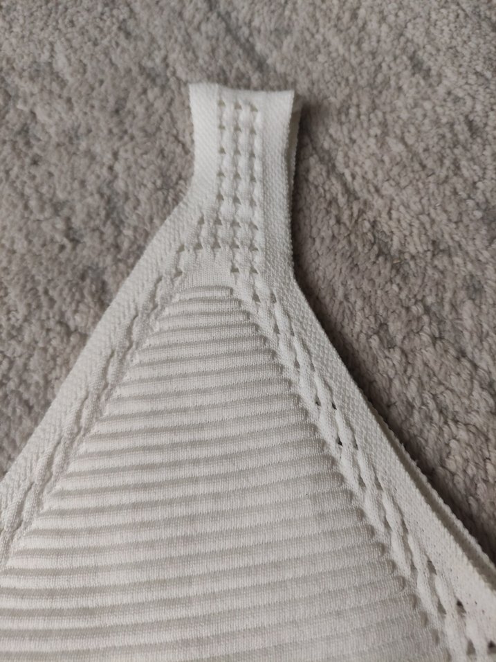 V Yaka Beyaz Triko Kadın Atlet - Görsel 4