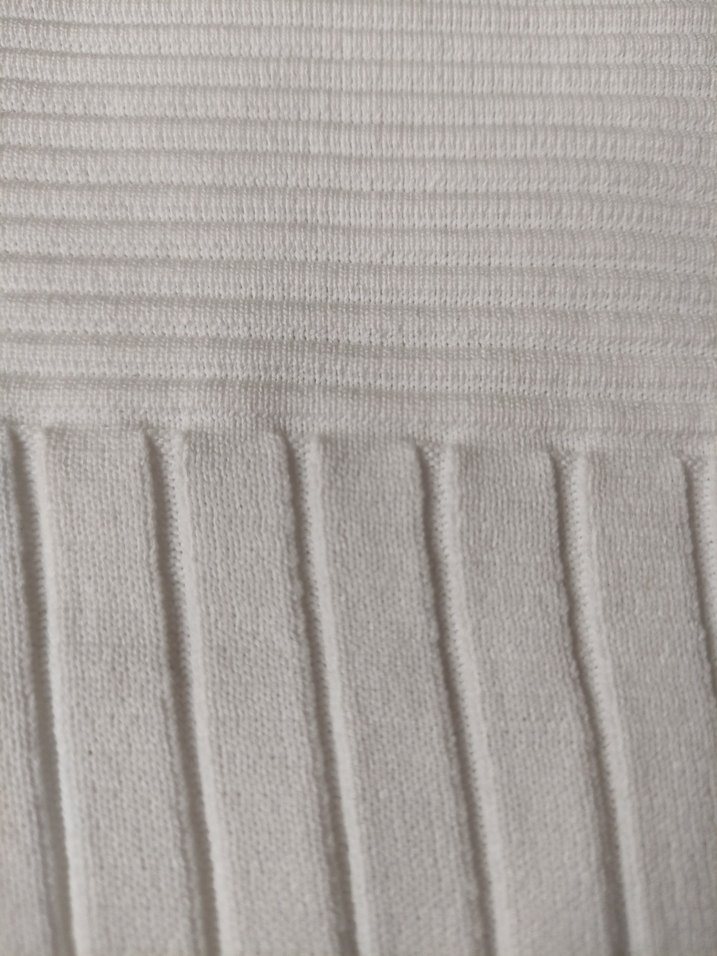 V Yaka Beyaz Triko Kadın Atlet - Görsel 2