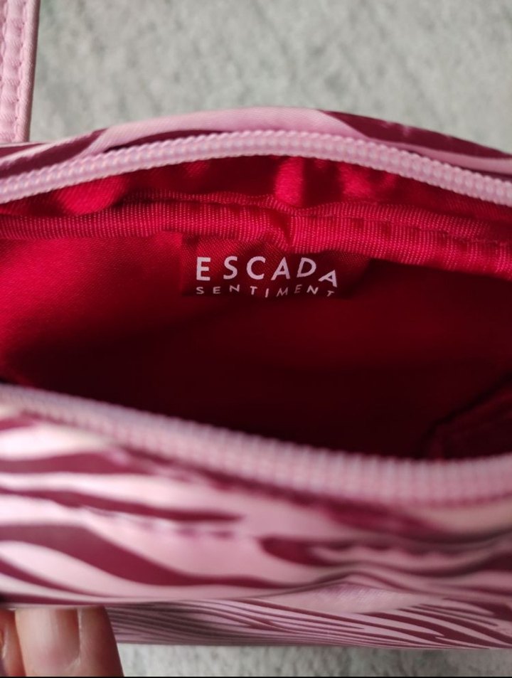 ESCADA Marka Kozmetik Çantası - Görsel 4