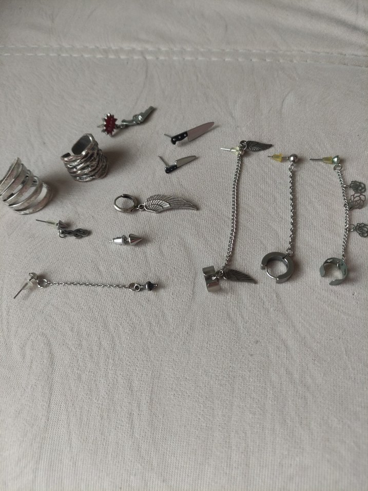 Gri Küpe Seti - Grunge Punk Tarzı - Görsel 2