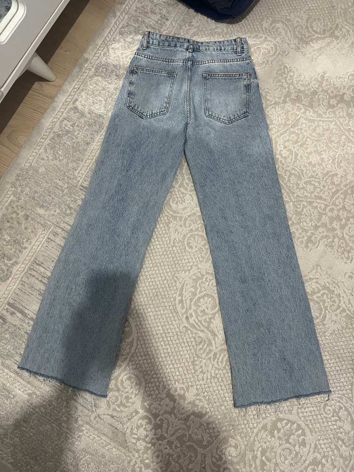 Gri Batik Desenli Rahat Kesim Kadın Kot Pantolon - Görsel 4