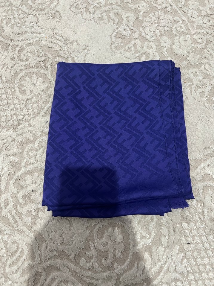 Kadın Lacivert Pileli Şal - Görsel 2