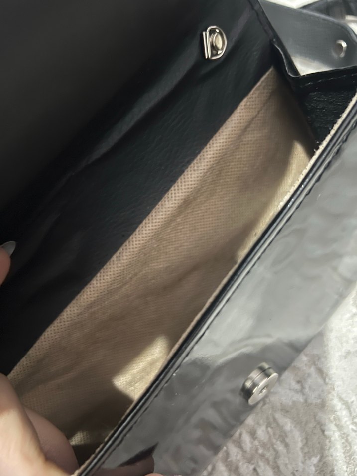Kadın Siyah Parlak Deri Clutch Çanta - Görsel 3