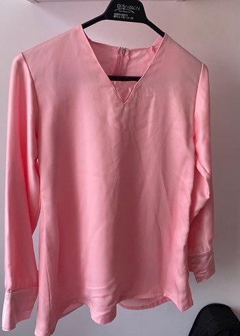 Pembe V Yakalı Uzun Kollu Kadın Bluz