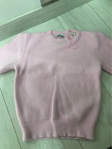 Pembe üst