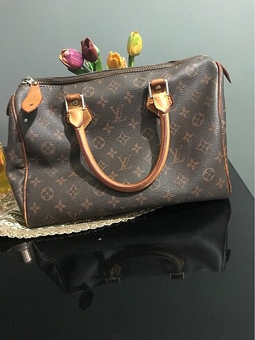 Louis vuitton kol çantası