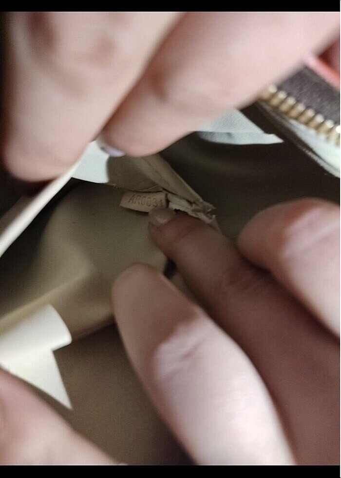 Louis vuitton kol çantası - Görsel 4