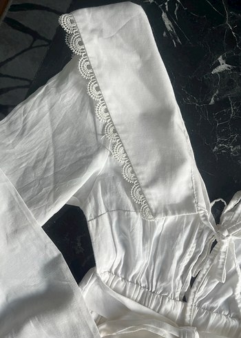 Beyaz Midi Uzunlukta Gotik Kadın Elbisesi - Görsel 2