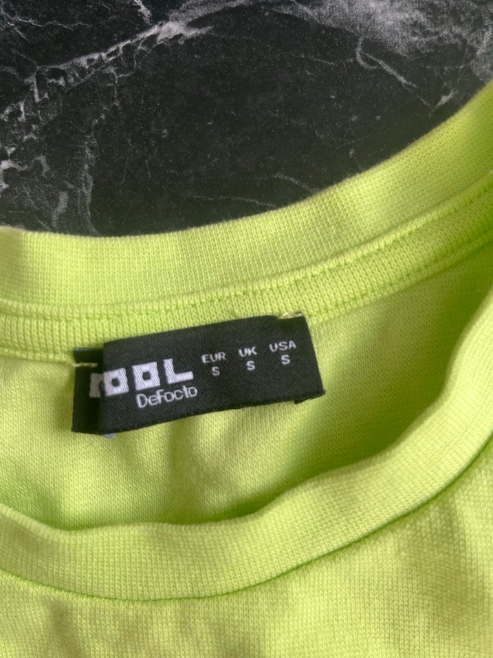 Yeşil Baskılı Kısa Kollu Mini Tişört - Görsel 2