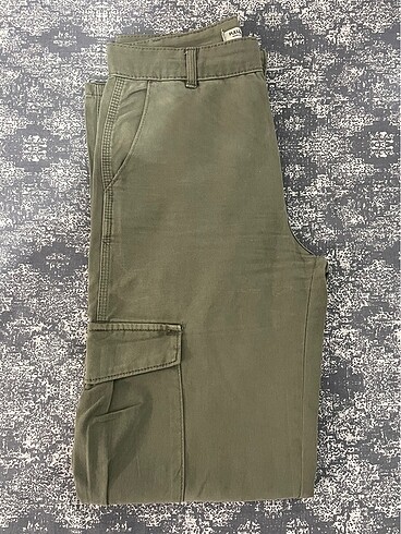 36 Beden pull&bear kargo pantolon