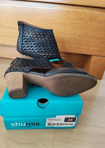 Siyah Baskılı Hakiki Deri Lazer Kesim Kadın Topuklu Ayakkabı - Görsel 6