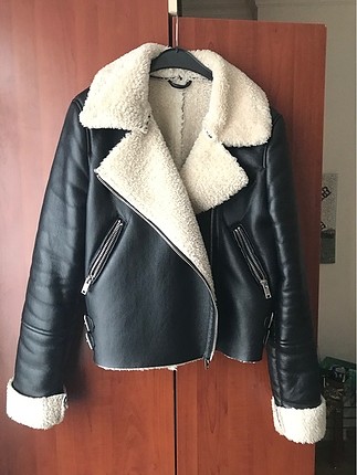 bershka deri biker mont