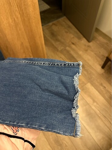 40 Beden Bol paça püskül detay pantolon